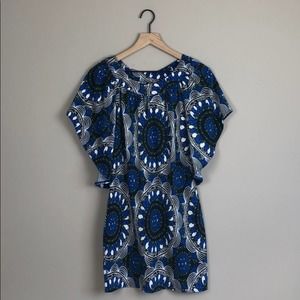 Alyn Paige Butterfly Sleeve Mandala Dress (Small)